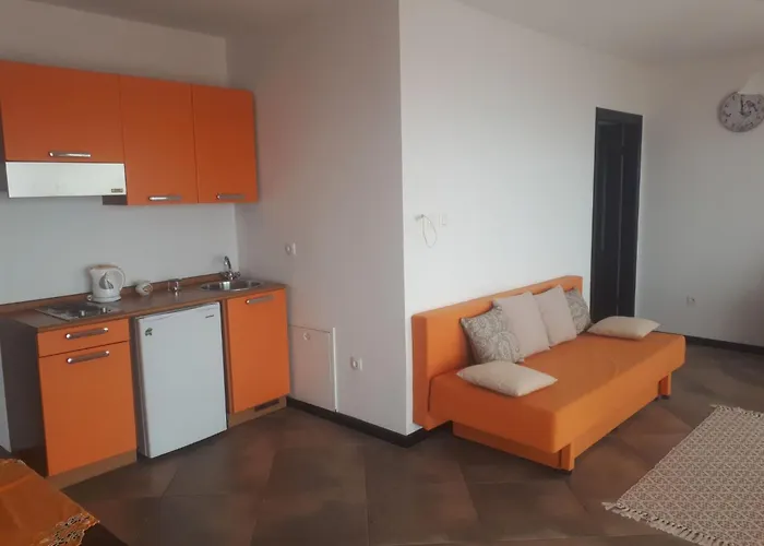 Daire Charmante Adriana F By Interhome *