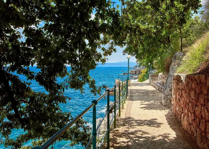 Charmante Adriana F By Interhome Dobreć